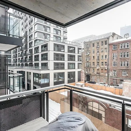 Daire P&o Mennica Iii Varşova