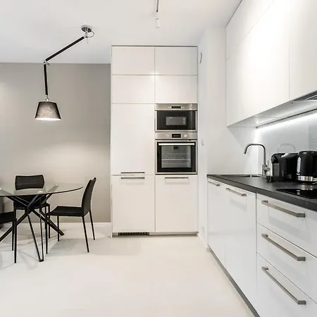 P&o Mennica Iii Apartment