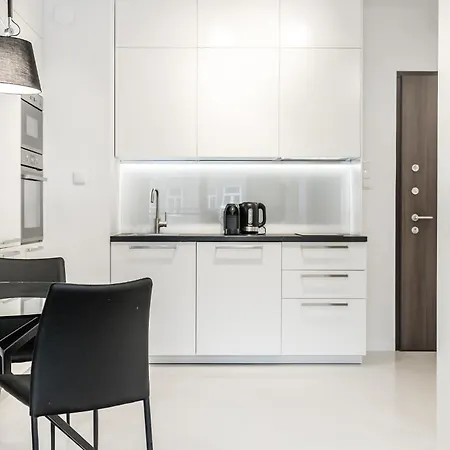 Apartment P&o Mennica Iii *