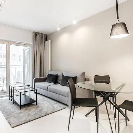 Apartment P&o Mennica Iii Warschau